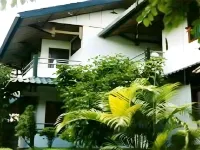 Hotel Pison Hotel dekat Lolai - To' Tombi, Negeri di atas awan