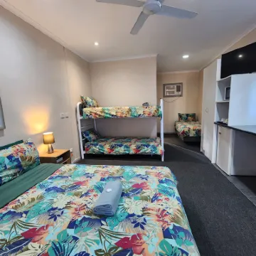 Wentworth Central Motor Inn