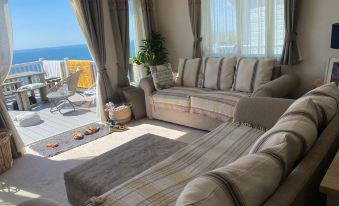 Seaview,Sleeps 4to6,Pet Friendly, Parking
