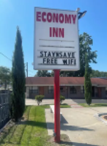 Economy Inn San Marco Hotels near Skate World
