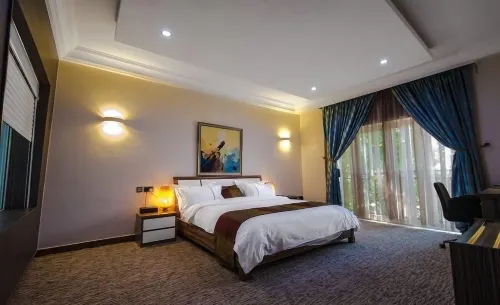 Jay Hiltin Hotel