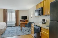 Candlewood Suites Indianapolis East