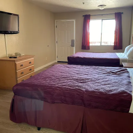 Centralia Inn