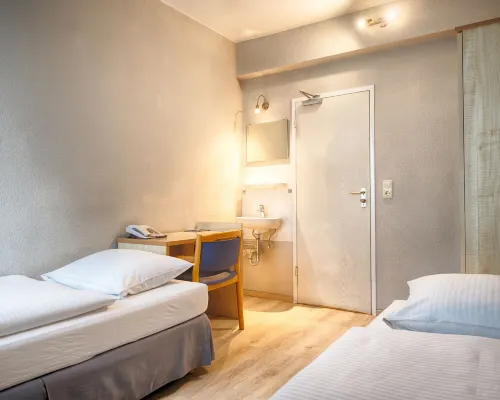 Enjoy Hostel Berlin City West Отели рядом с достопримечательностью «Ботанический сад»