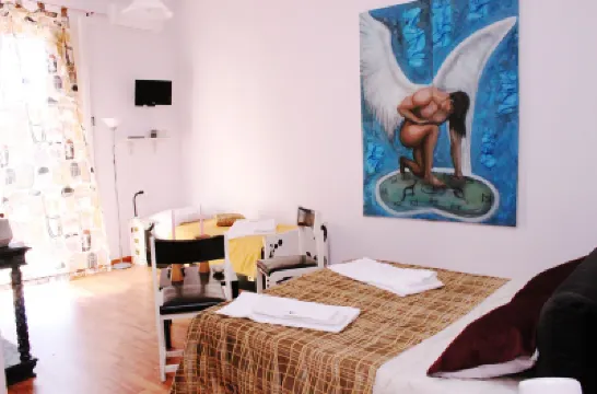 B&B Camelot Hotels near Palermo Catacombs
