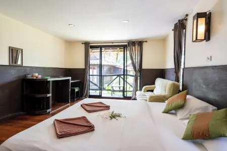 Mook Lanta Eco Resort Отели рядом с достопримечательностью «Thung Yee Pheng Mangrove Forest»