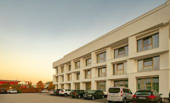 Trip Inn Conference Hotel & Suites
