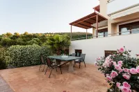 Armonia by the Sea - Majestic Seaside Retreat