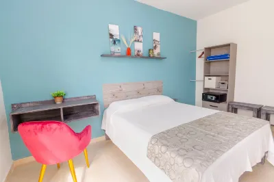 Breezy & Bright Full Apartment Hotels near Laguna ABC