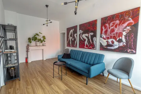 First Hostel Bucur 21 Отели в г. Бухарест