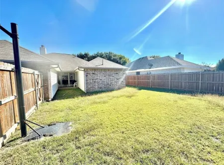 Charming 3-bedroom house with WiFi, AC in welcoming Duncanville Отели рядом с достопримечательностью «Парк Крис Парис»