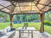 Newly Remodeled / Waterfront / Private Dock / Kayaks / Pet Friendly / Sleeps 7