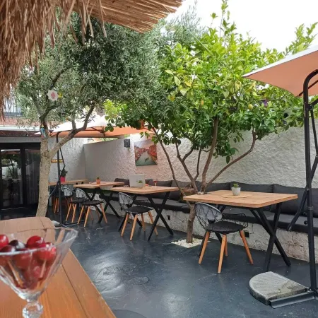 Elia Otel Urla