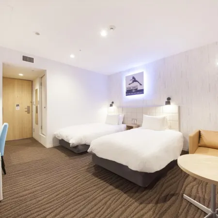 Hotel Plumm Отели рядом с достопримечательностью «Железнодорожная станция Кикуна»