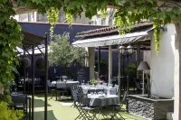 Logis Hôtel la Fenière Hotels in Auriol