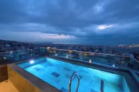 Sigma Suites Hotel - Pools