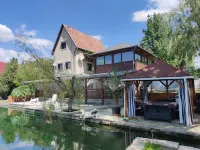 Romantic Lakeside Retreat - Nature Sport Near Bp
