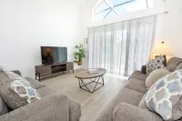 Oriental Charm 4 Bedroom Home by Redawning