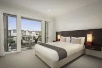 クエスト サンクチュアリ レイクス ウェロビー・オープン・レンジ動物園周辺のホテル