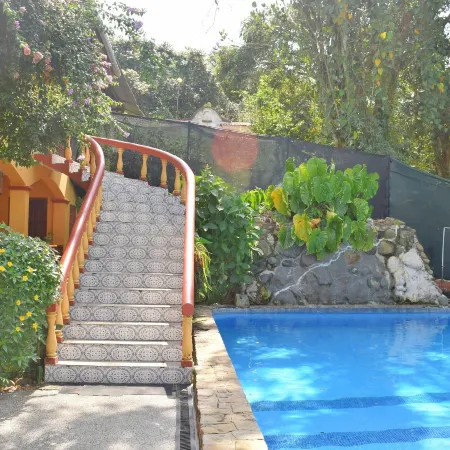 Hotel Tres Banderas