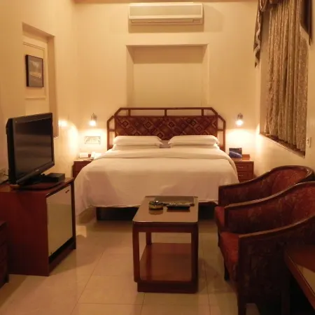 Hotel Aram