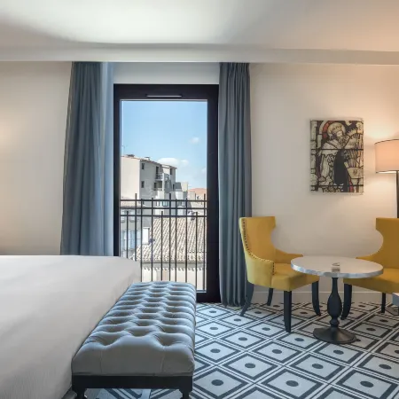 Hotel du Roi & Spa by Sowell Collection