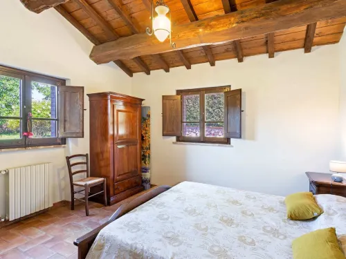 Tranquil Stay in the Heart of Umbria - parking