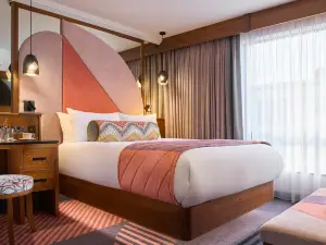 Arthaus Hotel