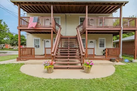 Peaceful One Bedroom Home Near Chicago