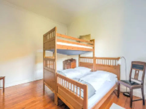 帶露台和桑拿的明亮公寓