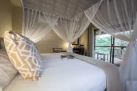 Bushbaby River Lodge