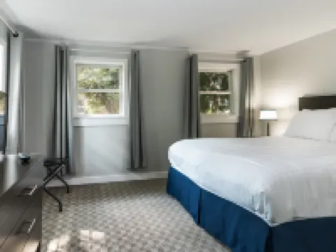 Kittery Inn & Suites Hotels in Kittery