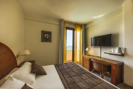 Apulia Hotel Taranto Ara Solis