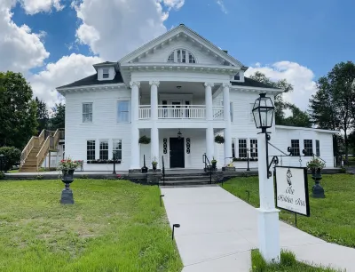 The Hidden Inn Hotels in Kortright