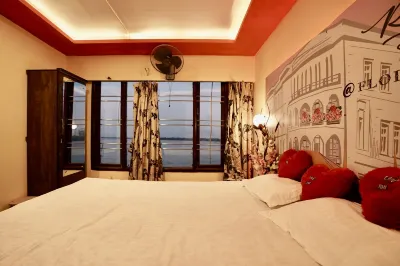 Flodine Boat Hotels in Navi Mumbai