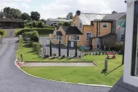 B&B and Self Catering Mon Petit Cottage Hoteles en Ballyvangour