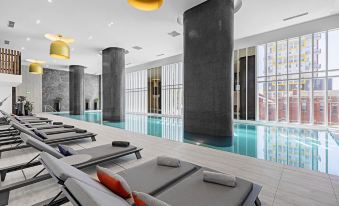 Lumina Suites