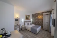 Queen Boutique Hotel