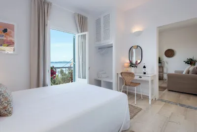 Reana Elegant Apartments by Konnect, Barbati Hotels in Mparmpati