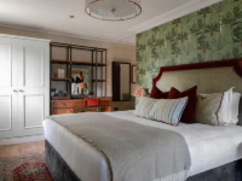 The Bridge Hotel Hotels in Chertsey