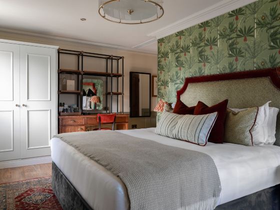 The Bridge Hotel