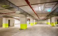 Al-Istiklal Suites - parking