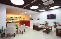 Cascade Hotel - ที่มีบาร์