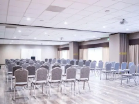 Holiday Inn SALEM by IHG Hotels in Salem