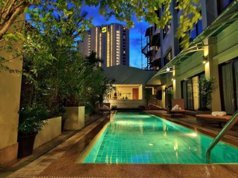 โรงแรมบอสโซเทลอินน์