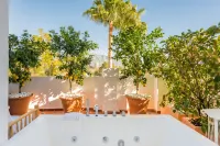 Molo Luxury Suites Puerto Banus - Hot Tub