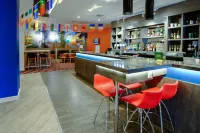Holiday Inn CORBY - KETTERING A43 by IHG - С баром