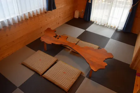 Heartland Hills in Noto 11 Log House