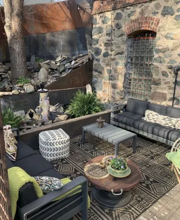 Peacock Suite at historic 123 South Washington