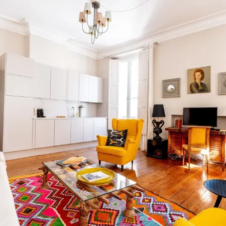 Charming Apartment / Historical Center Avignon / 200m Palace of Popes/AC